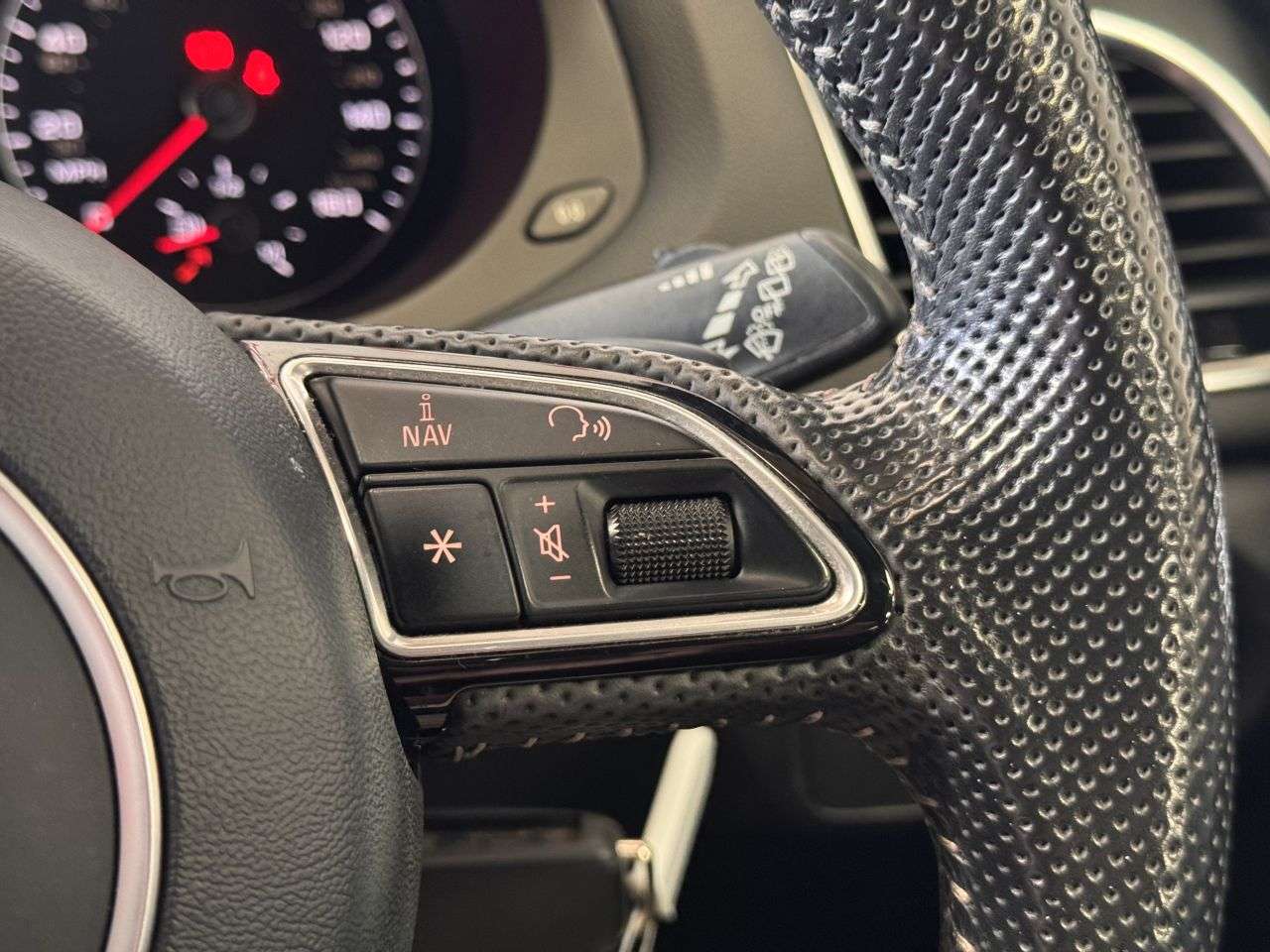 2016 AUDI Q3 2016 AUDI Q3