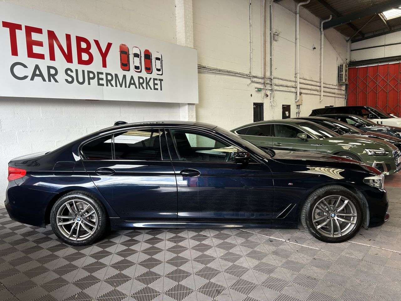 2018 BMW 5 SERIES 2018 BMW 5 SERIES