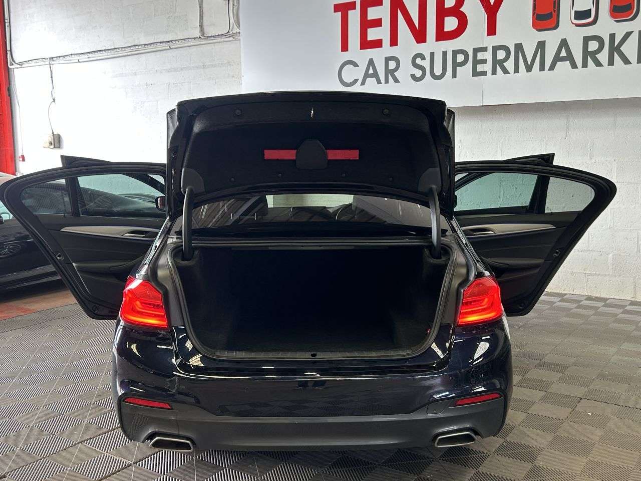 2018 BMW 5 SERIES 2018 BMW 5 SERIES