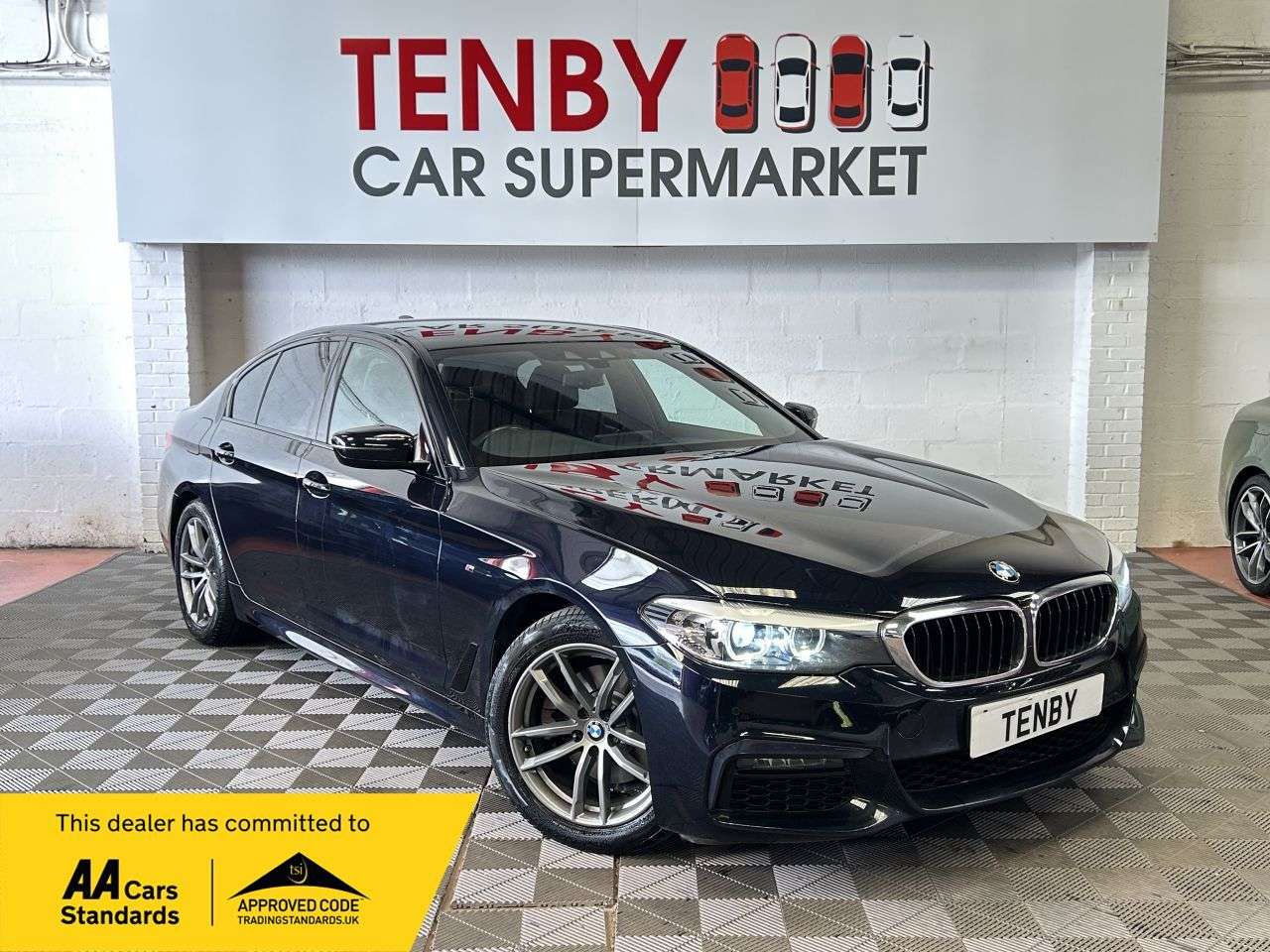 A 2018 BMW 5 SERIES 2.0 520d M Sport Saloon 4dr Diesel Auto Euro 6 (s/s) (190 ps) A 2018 BMW 5 SERIES 2.0 520d M Sport Saloon 4dr Diesel Auto Euro 6 (s/s) (190 ps)