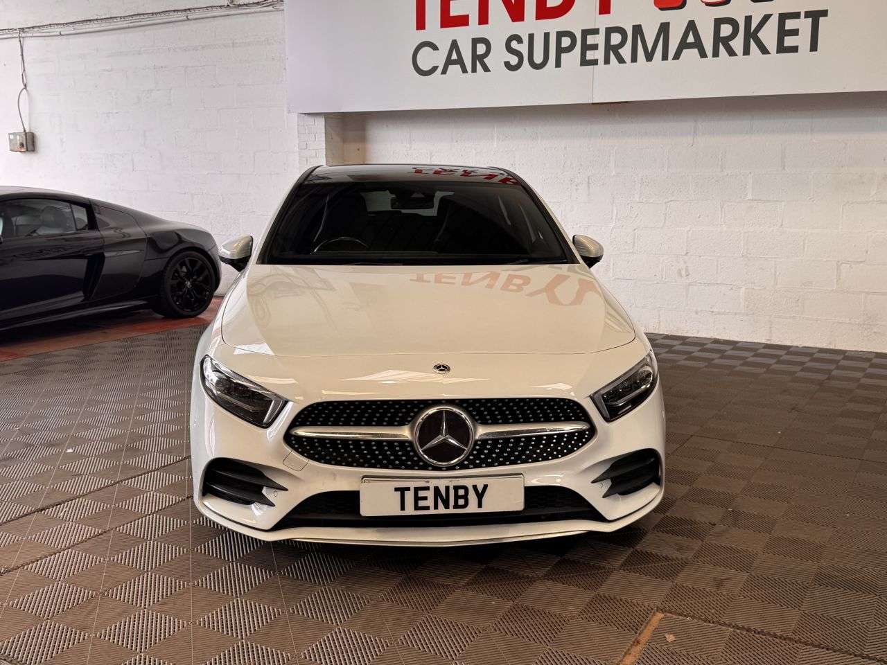 A 2021 MERCEDES-BENZ A CLASS 1.3 A200 AMG Line (Premium Plus 2) Hatchback 5dr Petrol 7G-DCT Euro 6 (s/s) A 2021 MERCEDES-BENZ A CLASS 1.3 A200 AMG Line (Premium Plus 2) Hatchback 5dr Petrol 7G-DCT Euro 6 (s/s)