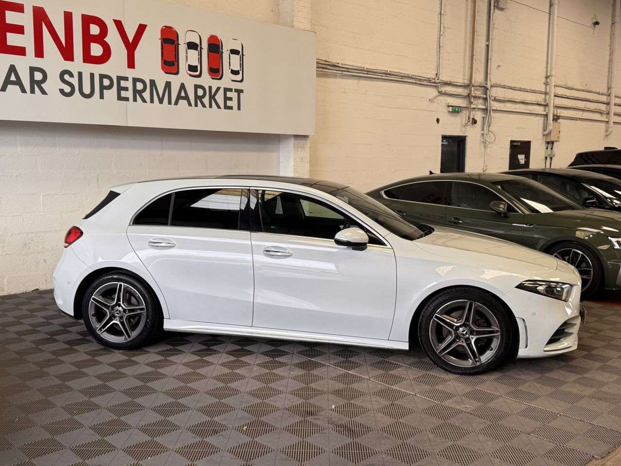 2021 MERCEDES-BENZ A CLASS 2021 MERCEDES-BENZ A CLASS
