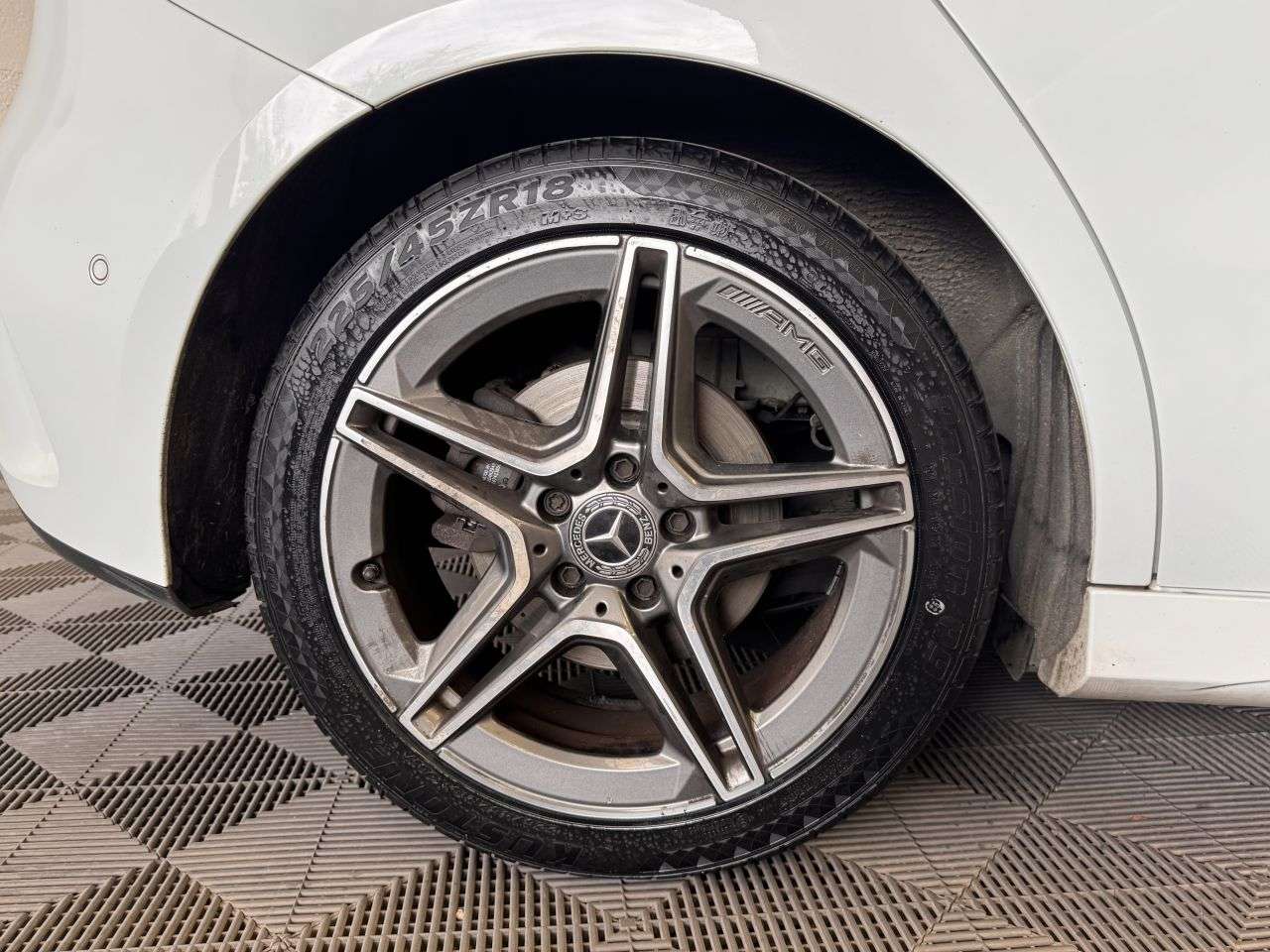 2021 MERCEDES-BENZ A CLASS 2021 MERCEDES-BENZ A CLASS