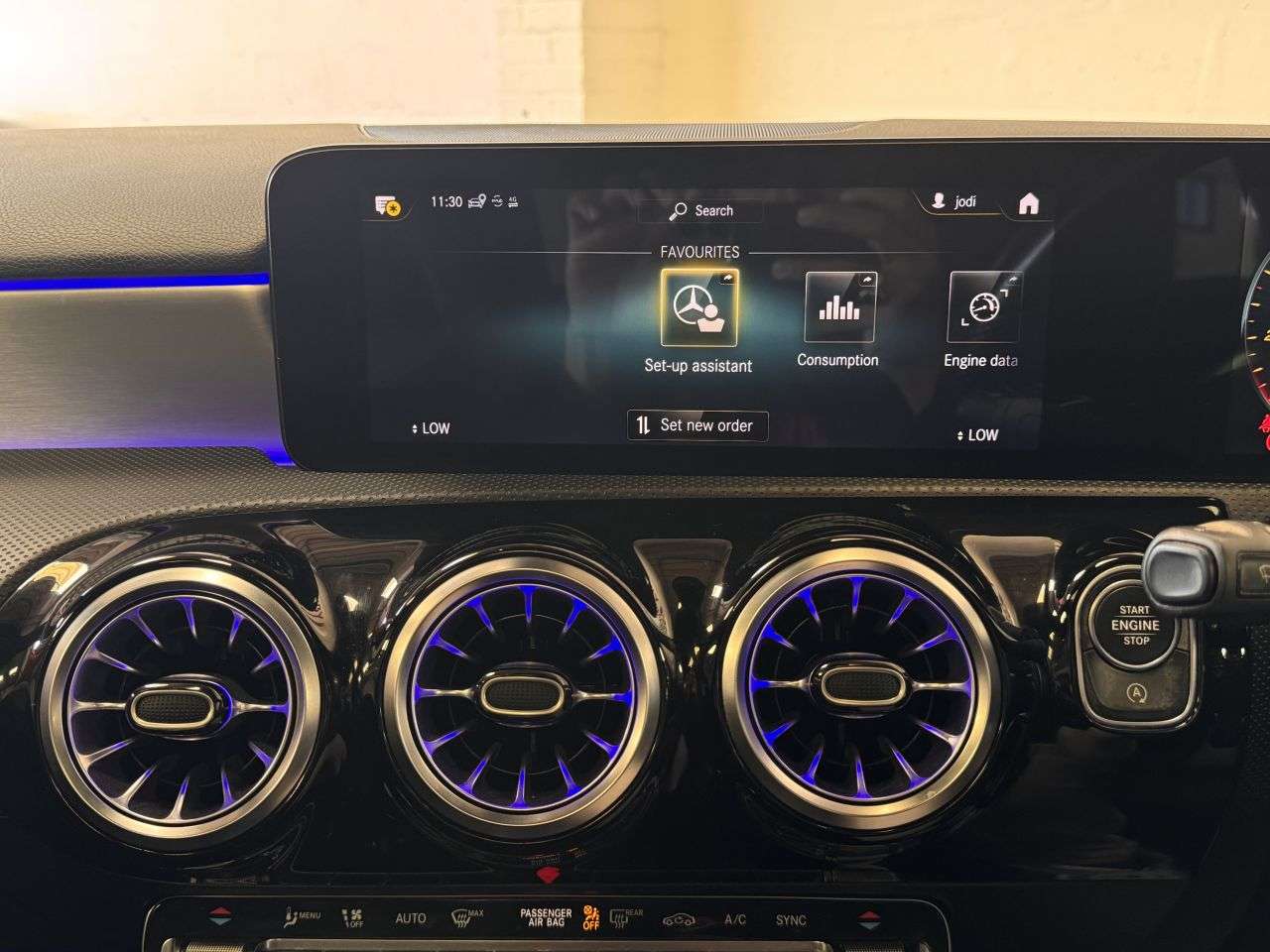 2021 MERCEDES-BENZ A CLASS 2021 MERCEDES-BENZ A CLASS