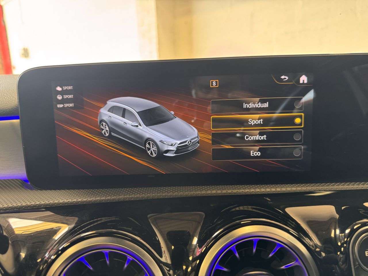 2021 MERCEDES-BENZ A CLASS 2021 MERCEDES-BENZ A CLASS