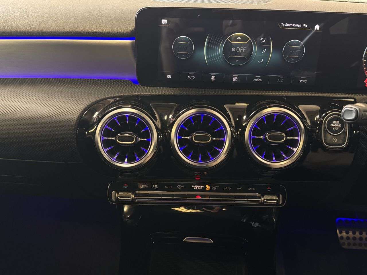 2021 MERCEDES-BENZ A CLASS 2021 MERCEDES-BENZ A CLASS