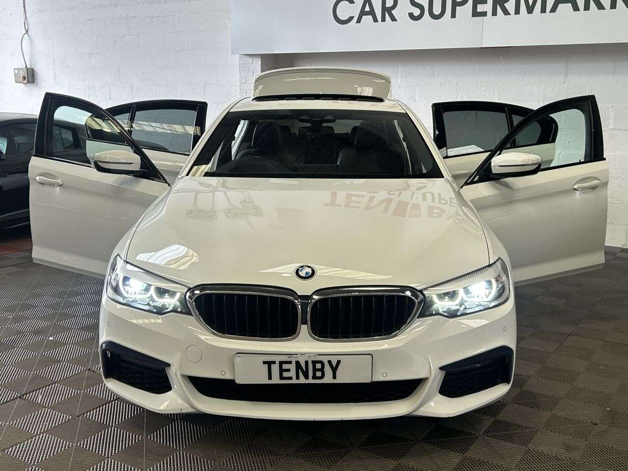 2019 BMW 5 SERIES 2019 BMW 5 SERIES