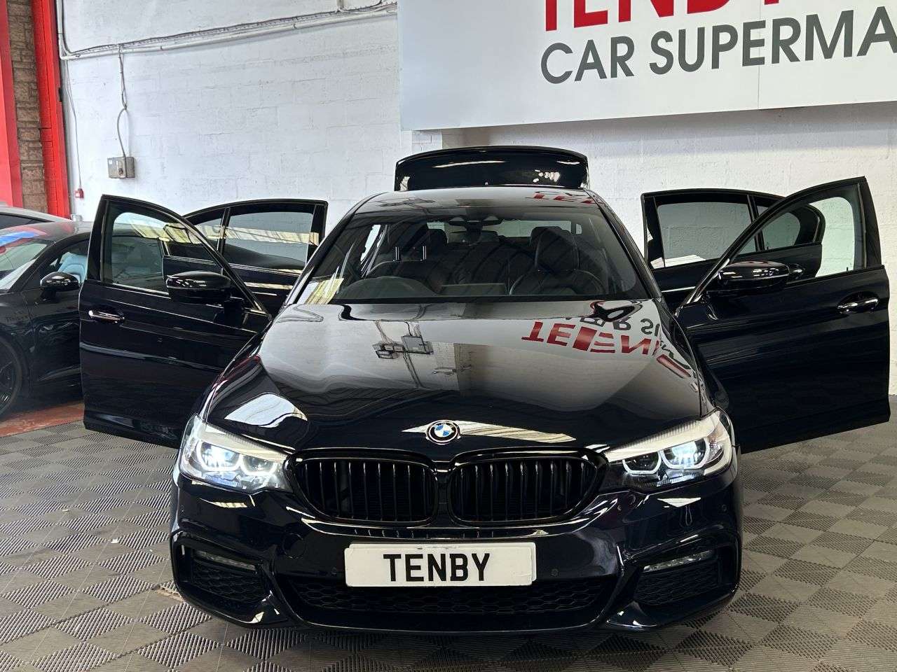 2018 BMW 5 SERIES 2018 BMW 5 SERIES