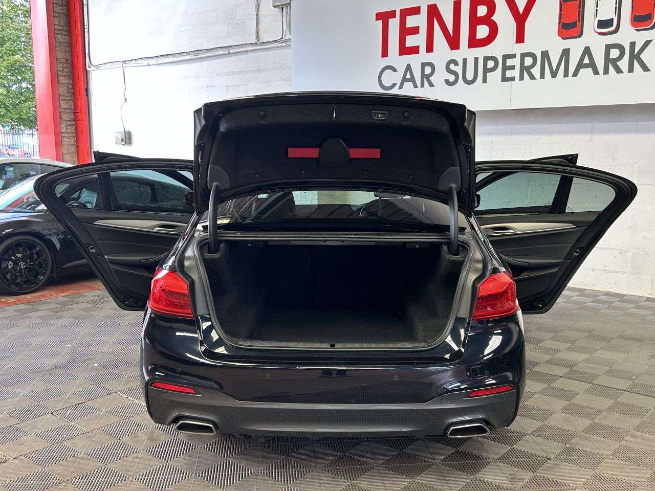2018 BMW 5 SERIES 2018 BMW 5 SERIES
