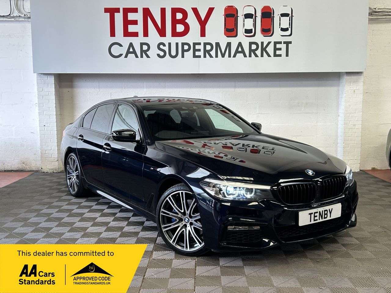 A 2018 BMW 5 SERIES 3.0 530d M Sport Saloon 4dr Diesel Auto xDrive Euro 6 (s/s) (265 ps) A 2018 BMW 5 SERIES 3.0 530d M Sport Saloon 4dr Diesel Auto xDrive Euro 6 (s/s) (265 ps)