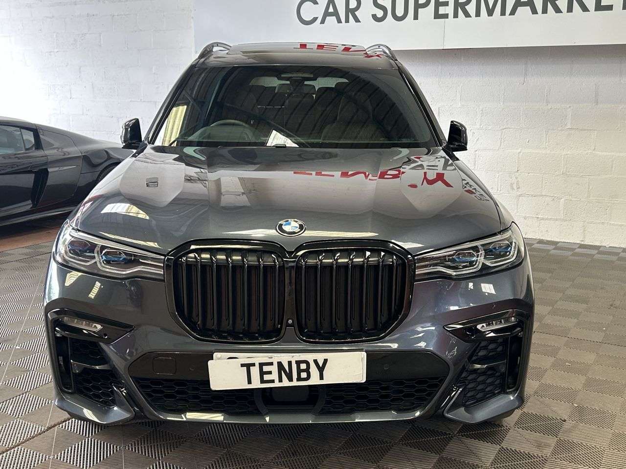 A 2019 BMW X7 3.0 30d M Sport SUV 5dr Diesel Auto xDrive Euro 6 (s/s) (265 ps) 22"ALLOYS+ A 2019 BMW X7 3.0 30d M Sport SUV 5dr Diesel Auto xDrive Euro 6 (s/s) (265 ps) 22"ALLOYS+