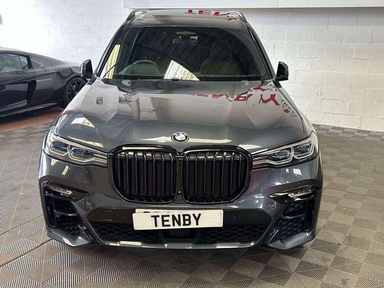 A 2019 BMW X7 3.0 30d M Sport SUV 5dr Diesel Auto xDrive Euro 6 (s/s) (265 ps) 22"ALLOYS+ A 2019 BMW X7 3.0 30d M Sport SUV 5dr Diesel Auto xDrive Euro 6 (s/s) (265 ps) 22"ALLOYS+