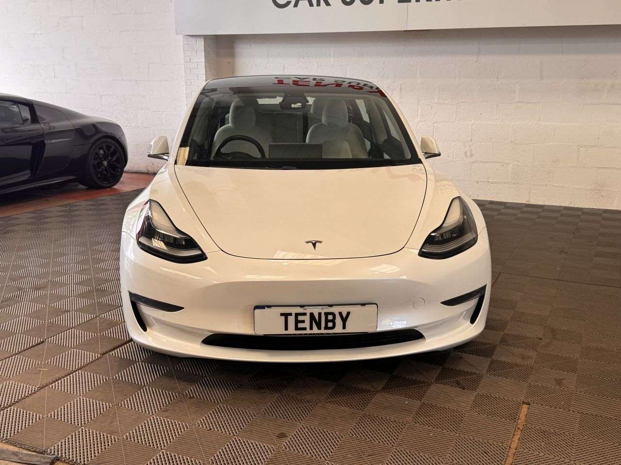A 2020 TESLA MODEL 3 (Dual Motor) Long Range Saloon 4dr Electric Auto 4WDE (346 ps) A 2020 TESLA MODEL 3 (Dual Motor) Long Range Saloon 4dr Electric Auto 4WDE (346 ps)