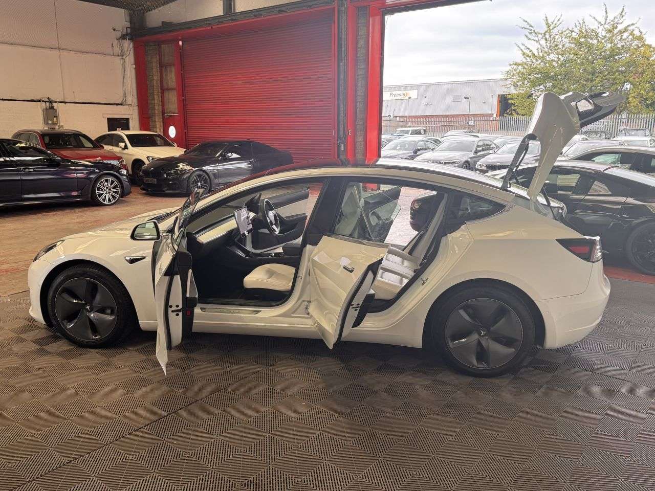 2020 TESLA MODEL 3 2020 TESLA MODEL 3