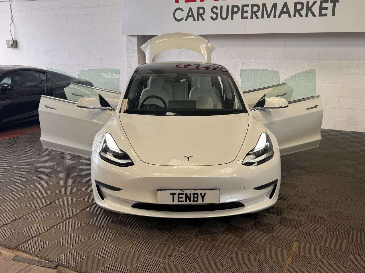 2020 TESLA MODEL 3 2020 TESLA MODEL 3