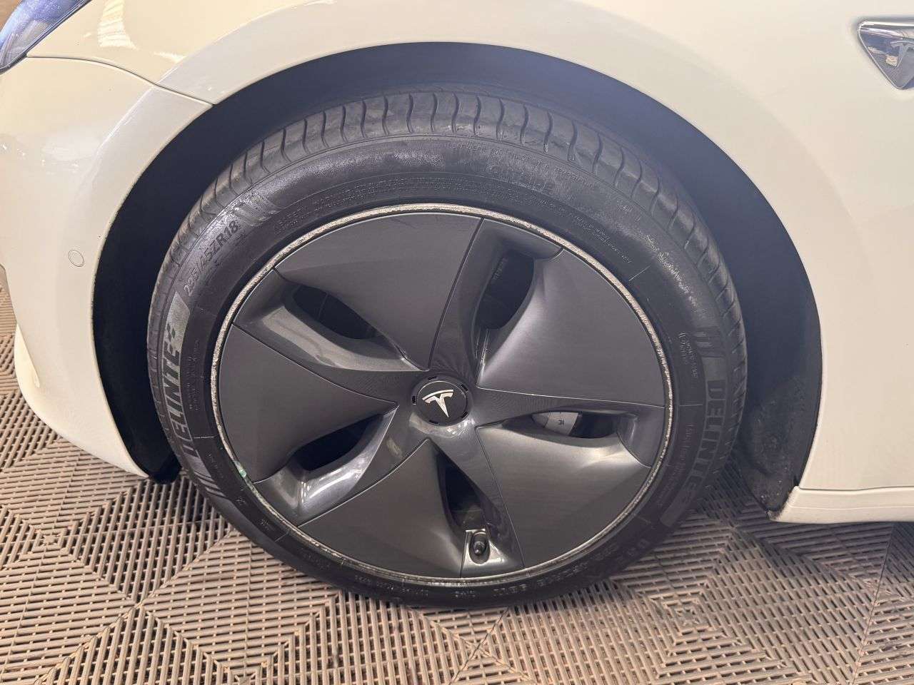 2020 TESLA MODEL 3 2020 TESLA MODEL 3