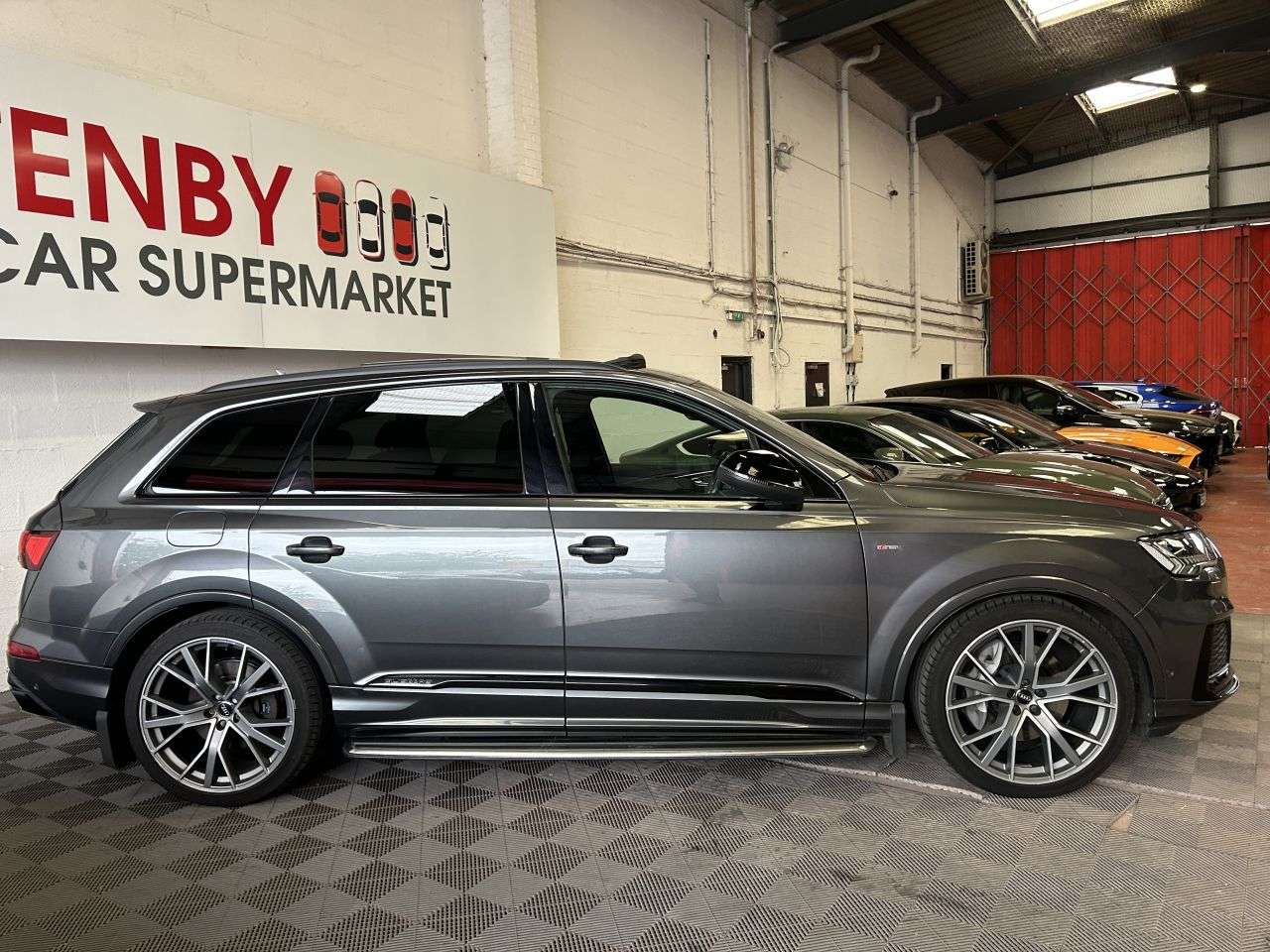 2020 AUDI Q7 2020 AUDI Q7