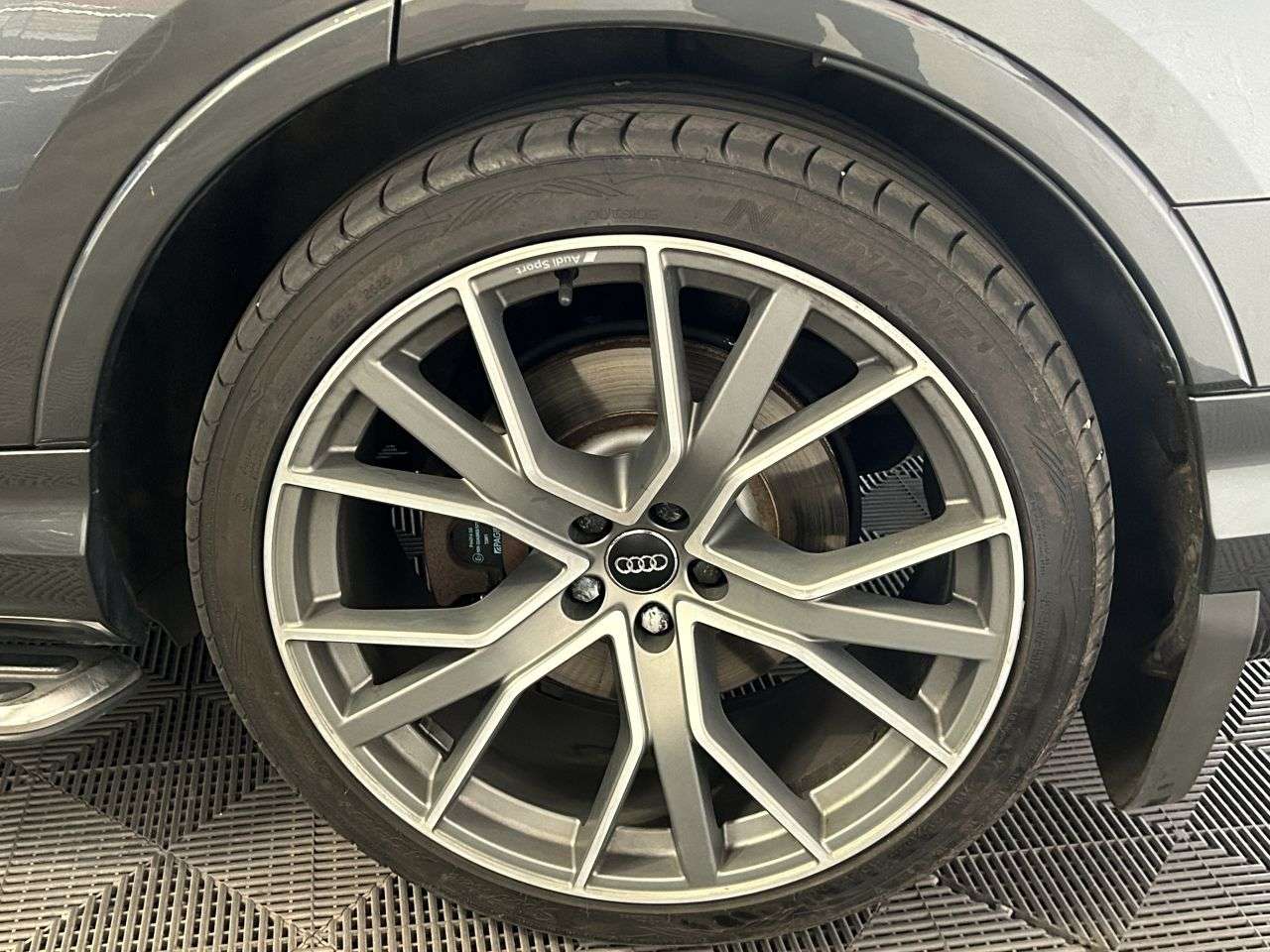 2020 AUDI Q7 2020 AUDI Q7