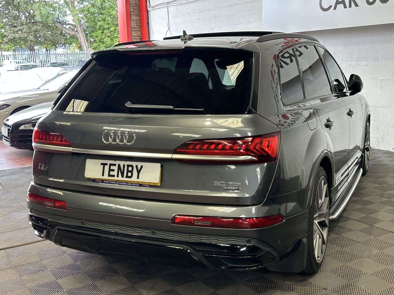 2020 AUDI Q7 2020 AUDI Q7