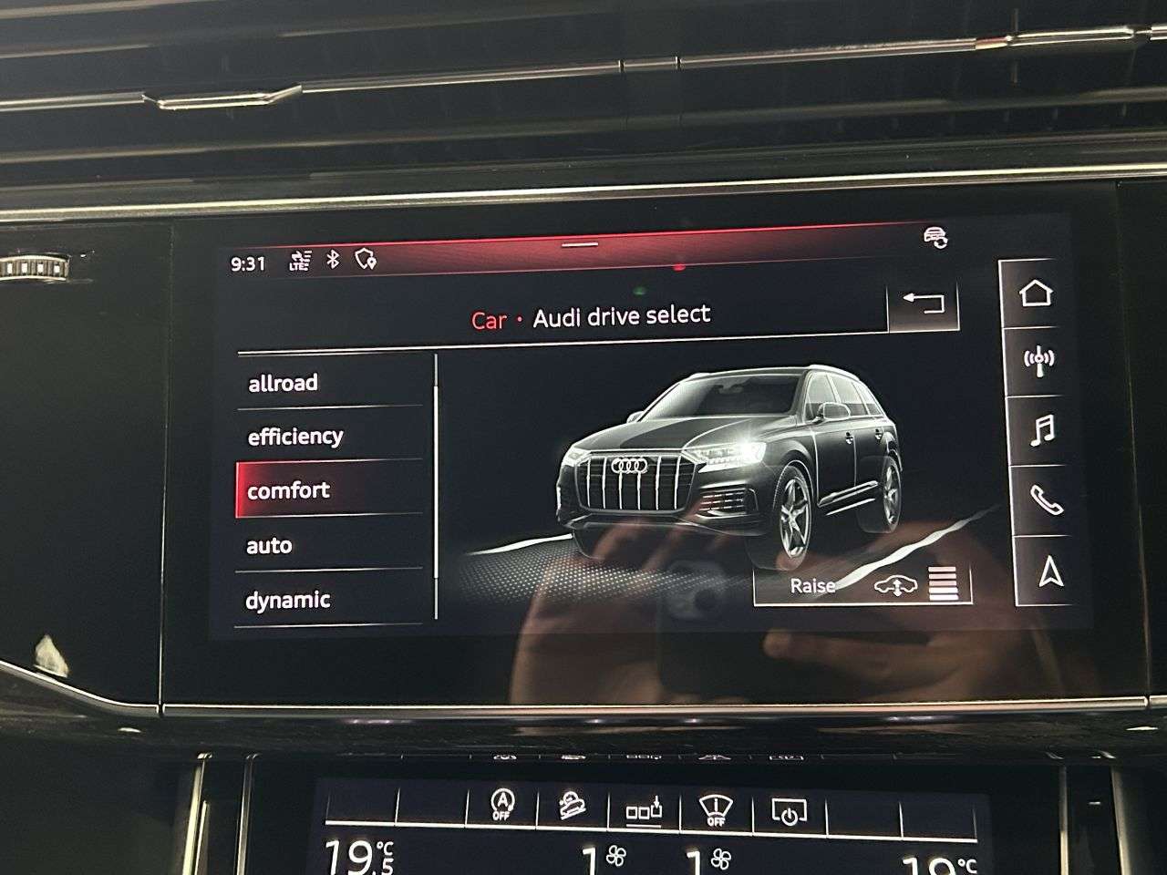 2020 AUDI Q7 2020 AUDI Q7