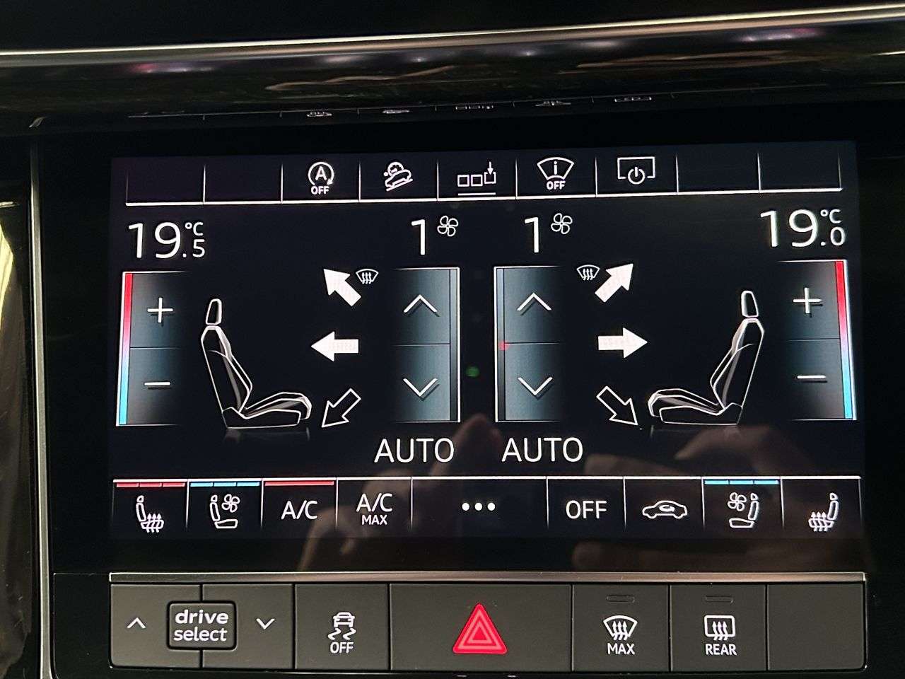 2020 AUDI Q7 2020 AUDI Q7