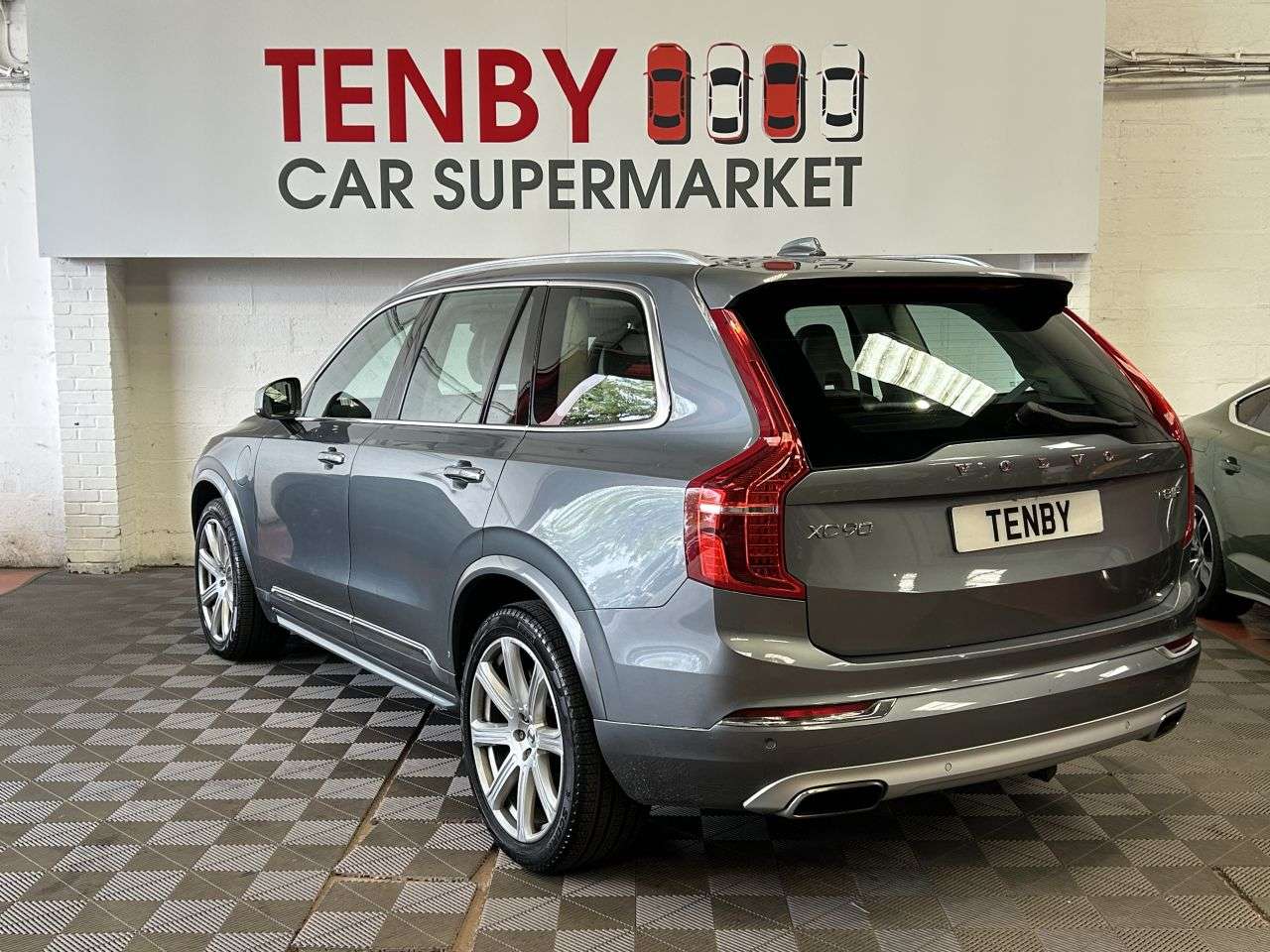 2017 VOLVO XC90 2017 VOLVO XC90