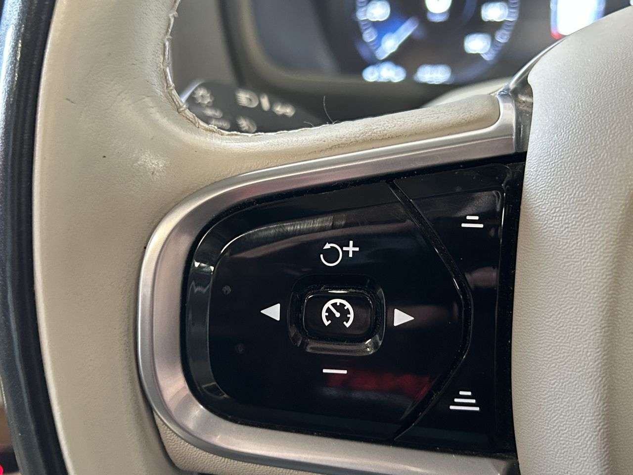 2017 VOLVO XC90 2017 VOLVO XC90