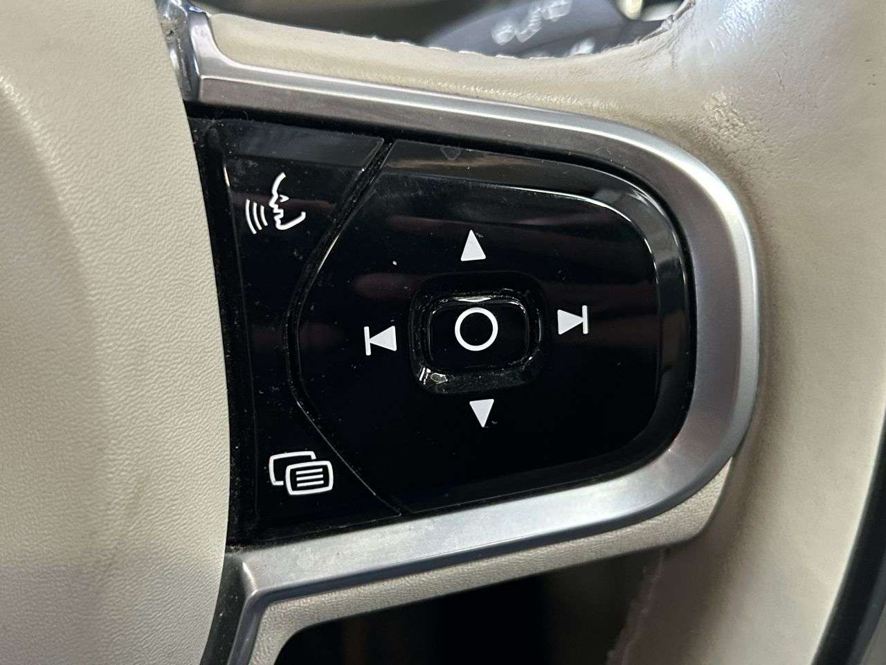2017 VOLVO XC90 2017 VOLVO XC90