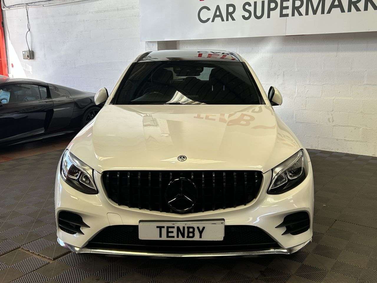 A 2017 MERCEDES-BENZ GLC 2.1 GLC220d AMG Line (Premium) SUV 5dr Diesel G-Tronic 4MATIC Euro 6 (s/s) A 2017 MERCEDES-BENZ GLC 2.1 GLC220d AMG Line (Premium) SUV 5dr Diesel G-Tronic 4MATIC Euro 6 (s/s)