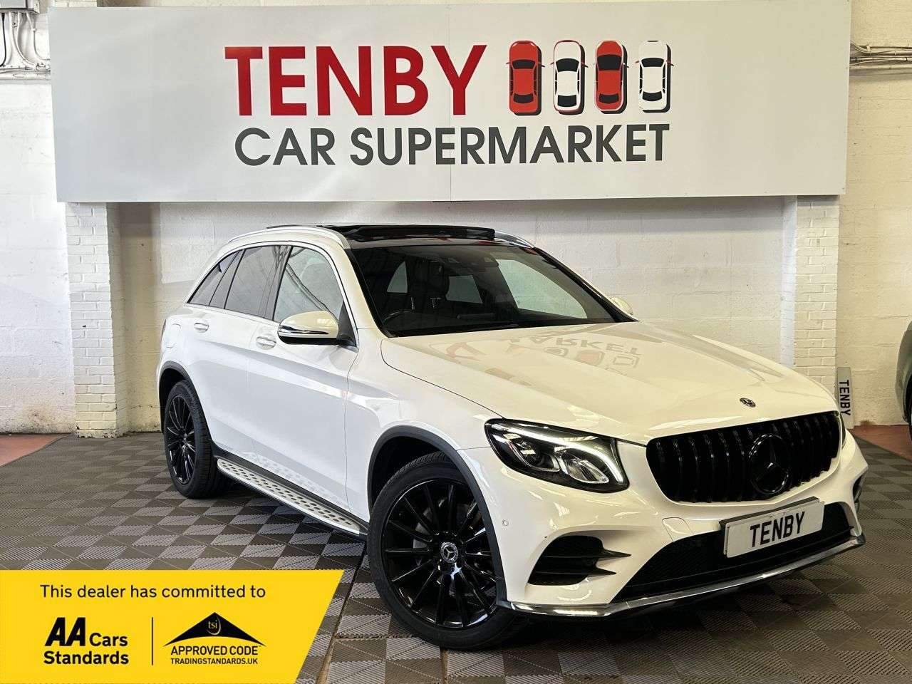 A 2017 MERCEDES-BENZ GLC 2.1 GLC220d AMG Line (Premium) SUV 5dr Diesel G-Tronic 4MATIC Euro 6 (s/s) A 2017 MERCEDES-BENZ GLC 2.1 GLC220d AMG Line (Premium) SUV 5dr Diesel G-Tronic 4MATIC Euro 6 (s/s)
