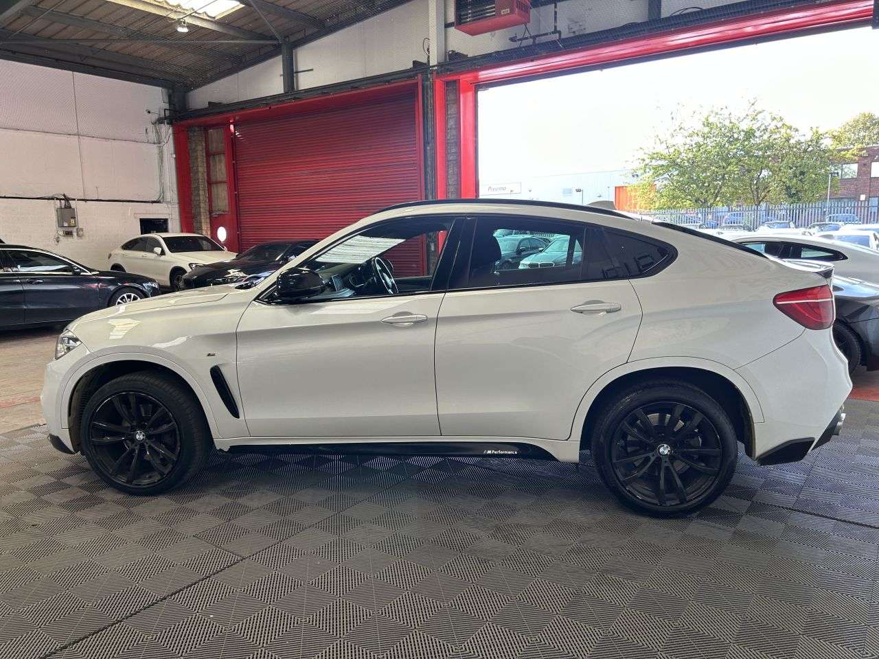 2017 BMW X6 2017 BMW X6
