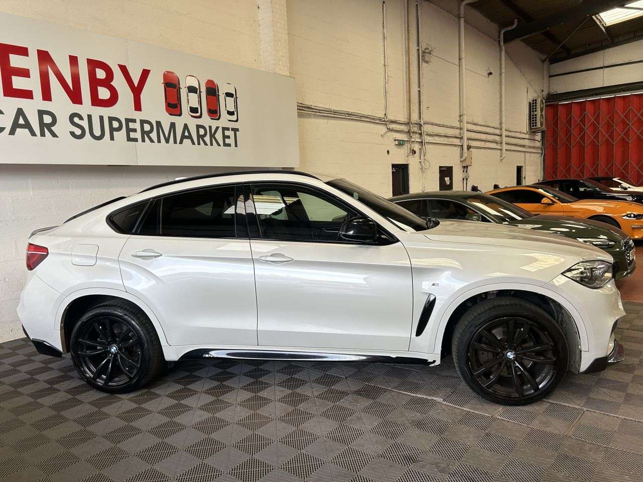 2017 BMW X6 2017 BMW X6