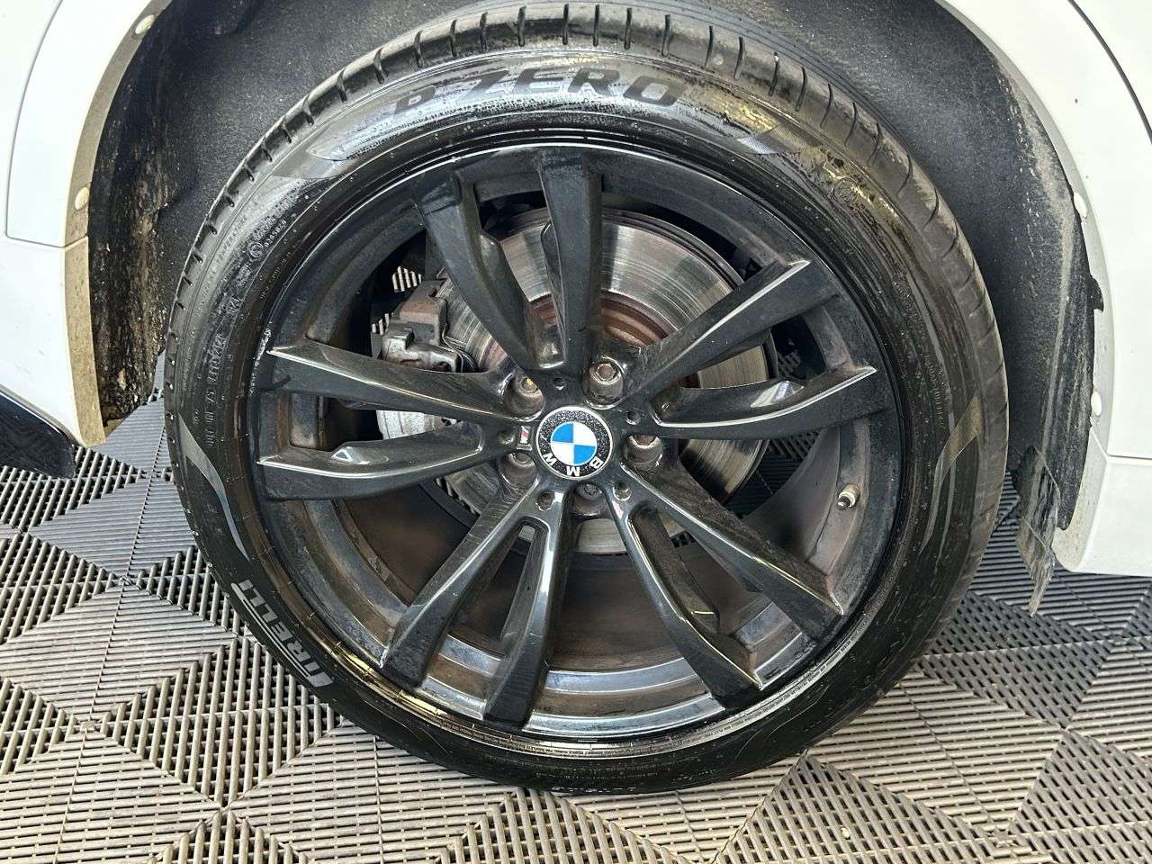 2017 BMW X6 2017 BMW X6