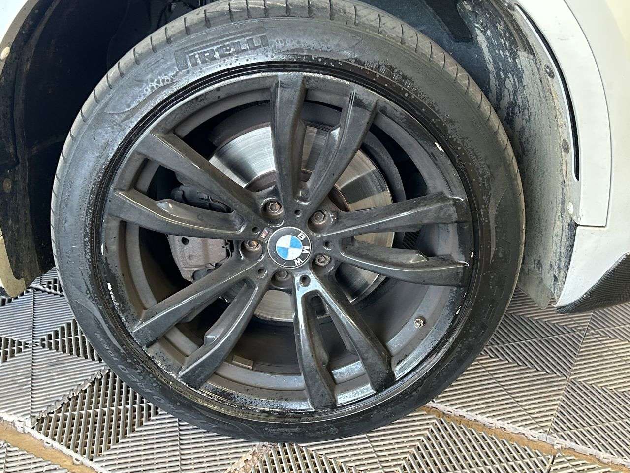 2017 BMW X6 2017 BMW X6