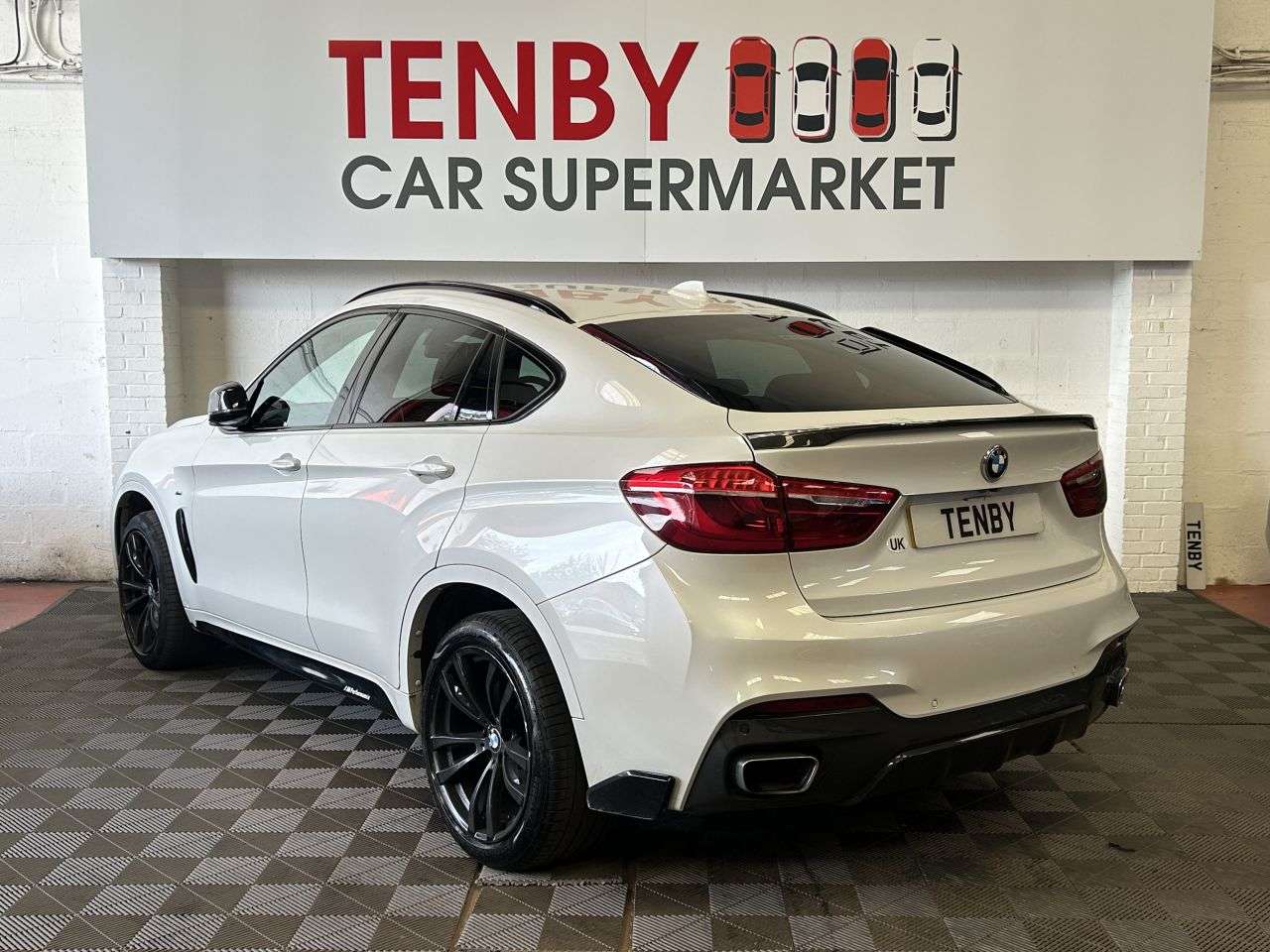 2017 BMW X6 2017 BMW X6
