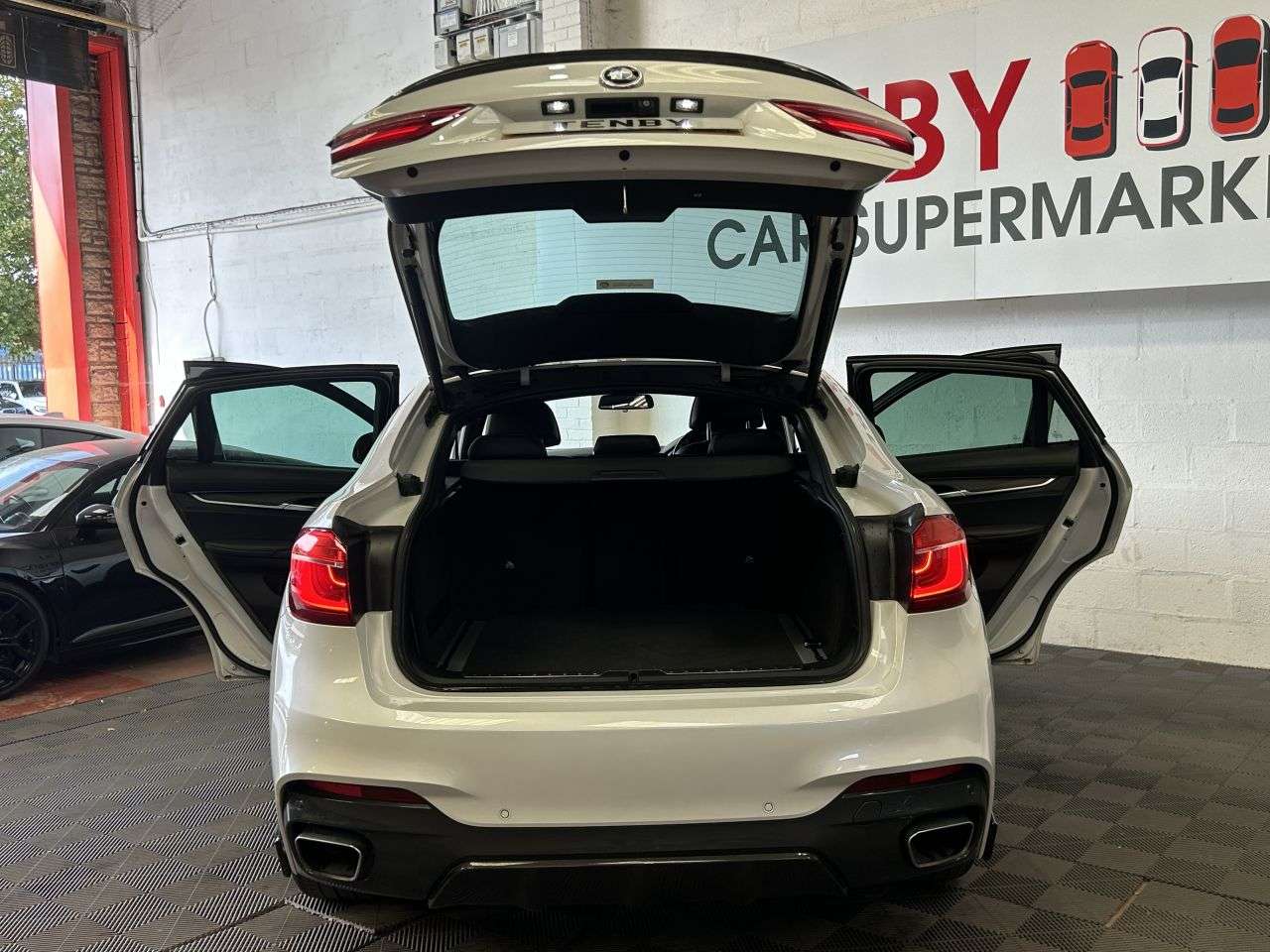 2017 BMW X6 2017 BMW X6
