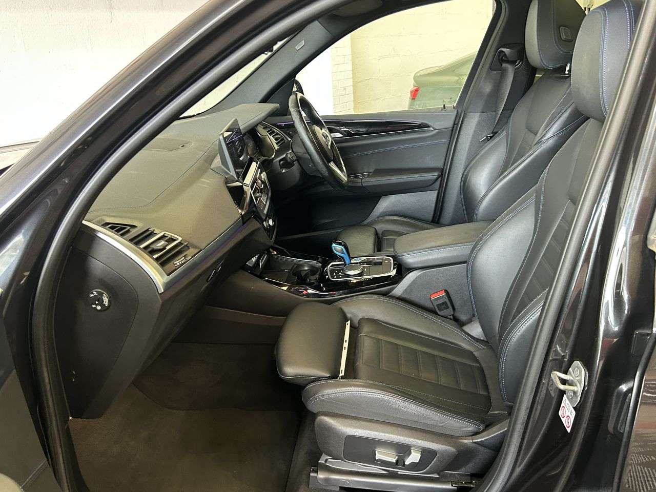2022 BMW IX3 2022 BMW IX3