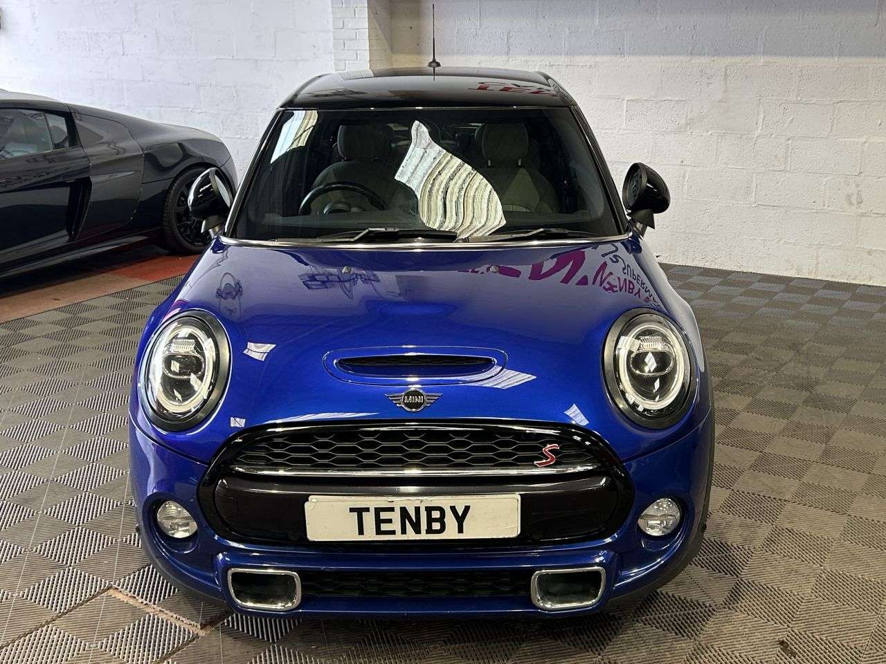A 2019 MINI HATCH 2.0 Cooper S Exclusive Hatchback 5dr Petrol Steptronic Euro 6 (s/s) (192 ps A 2019 MINI HATCH 2.0 Cooper S Exclusive Hatchback 5dr Petrol Steptronic Euro 6 (s/s) (192 ps