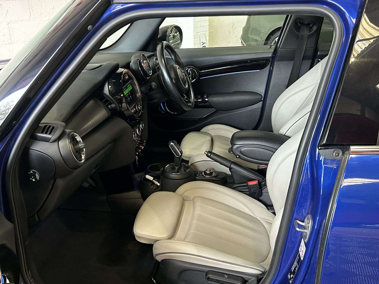 2019 MINI HATCH 2019 MINI HATCH