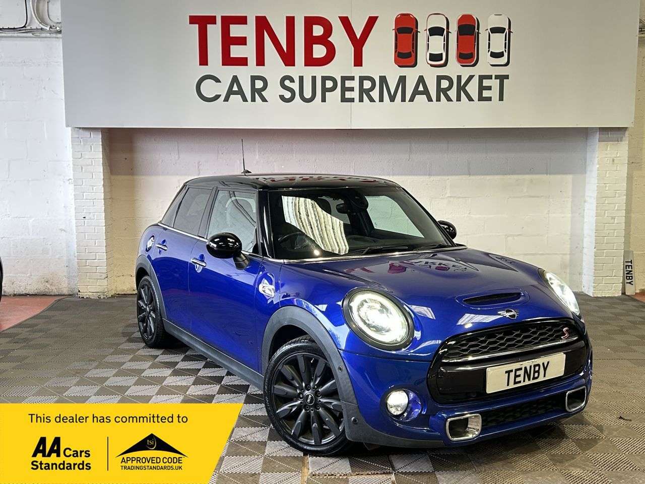 A 2019 MINI HATCH 2.0 Cooper S Exclusive Hatchback 5dr Petrol Steptronic Euro 6 (s/s) (192 ps A 2019 MINI HATCH 2.0 Cooper S Exclusive Hatchback 5dr Petrol Steptronic Euro 6 (s/s) (192 ps