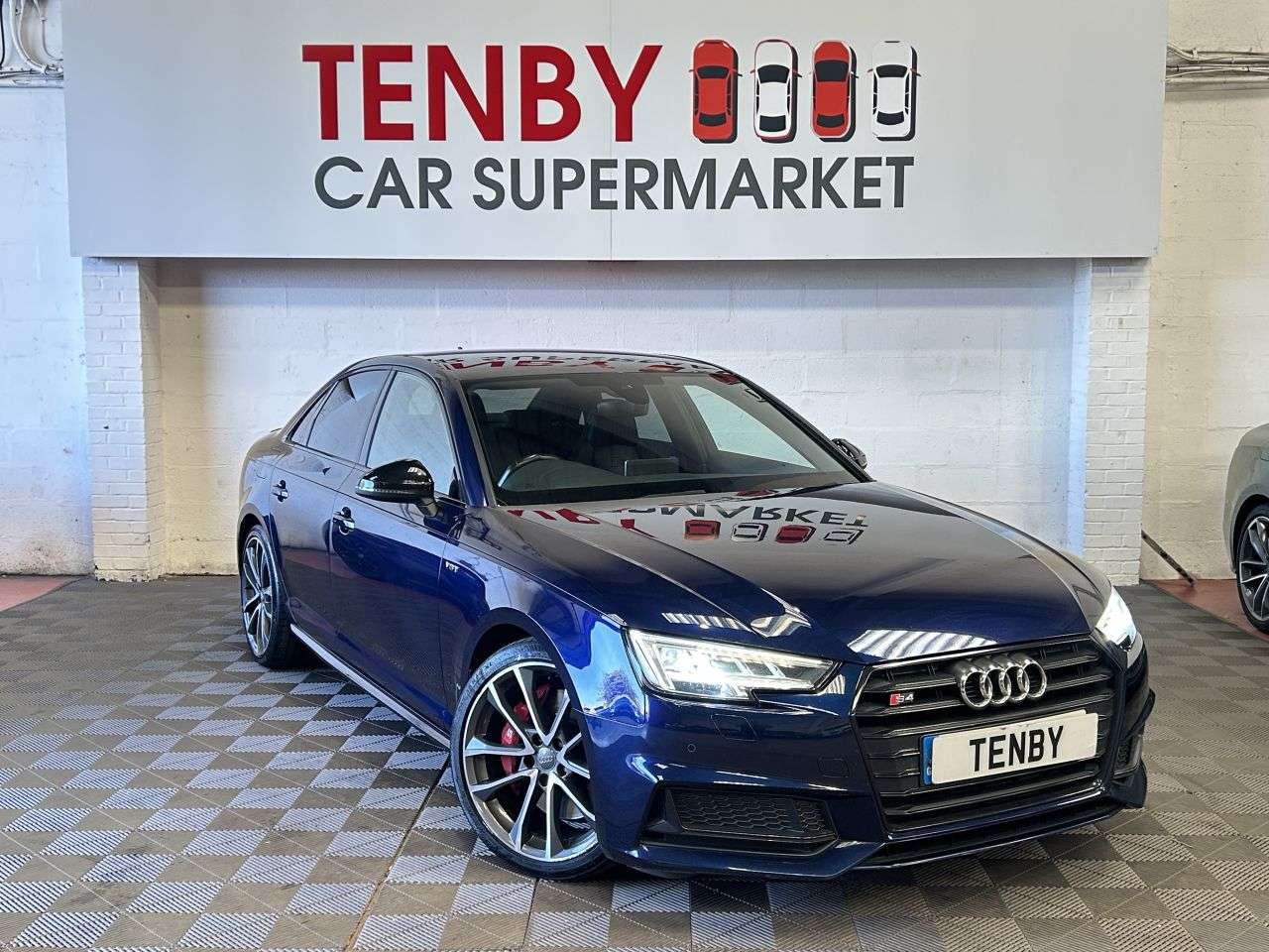 A 2017 AUDI S4 3.0 TFSI V6 Saloon 4dr Petrol Tiptronic quattro Euro 6 (s/s) (354 ps) CARPL A 2017 AUDI S4 3.0 TFSI V6 Saloon 4dr Petrol Tiptronic quattro Euro 6 (s/s) (354 ps) CARPL
