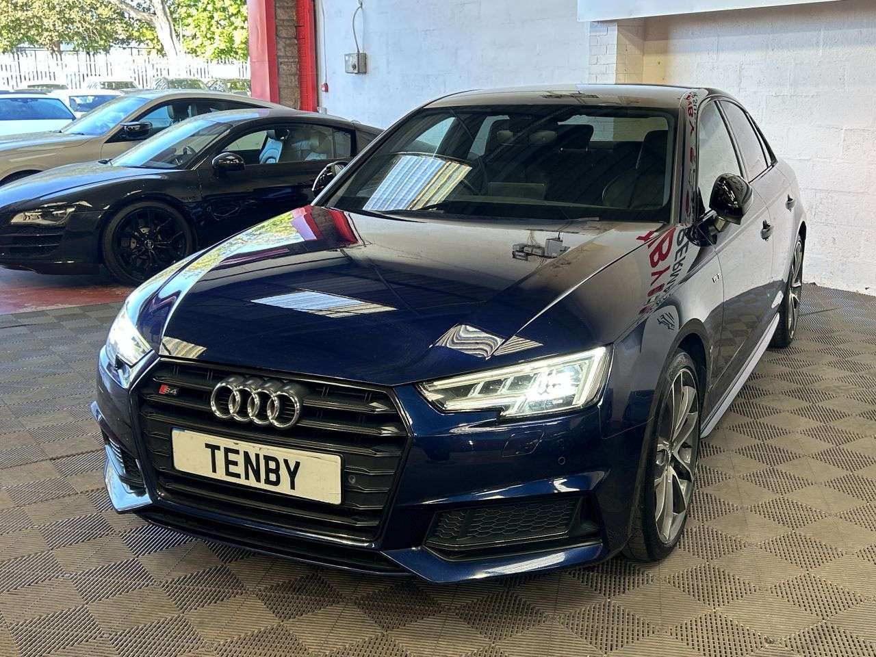 2017 AUDI S4 2017 AUDI S4