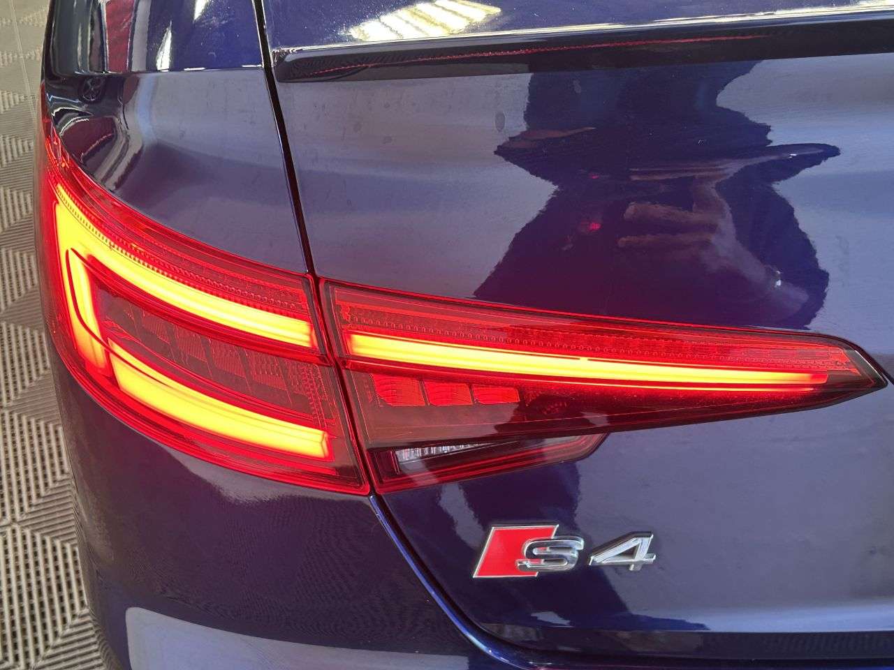2017 AUDI S4 2017 AUDI S4