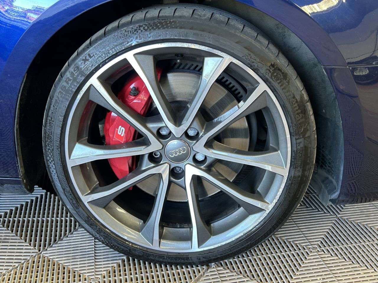 2017 AUDI S4 2017 AUDI S4
