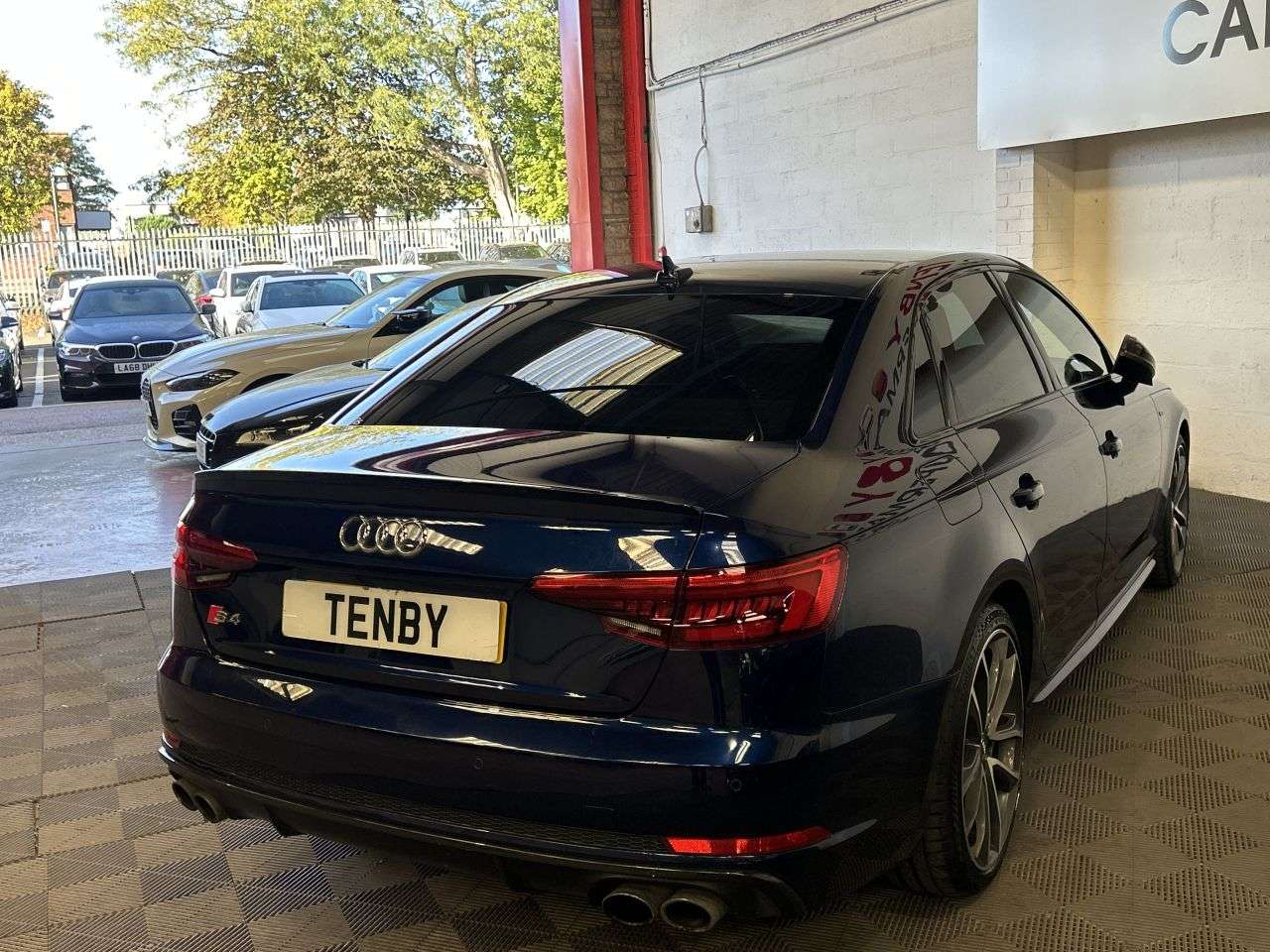 2017 AUDI S4 2017 AUDI S4