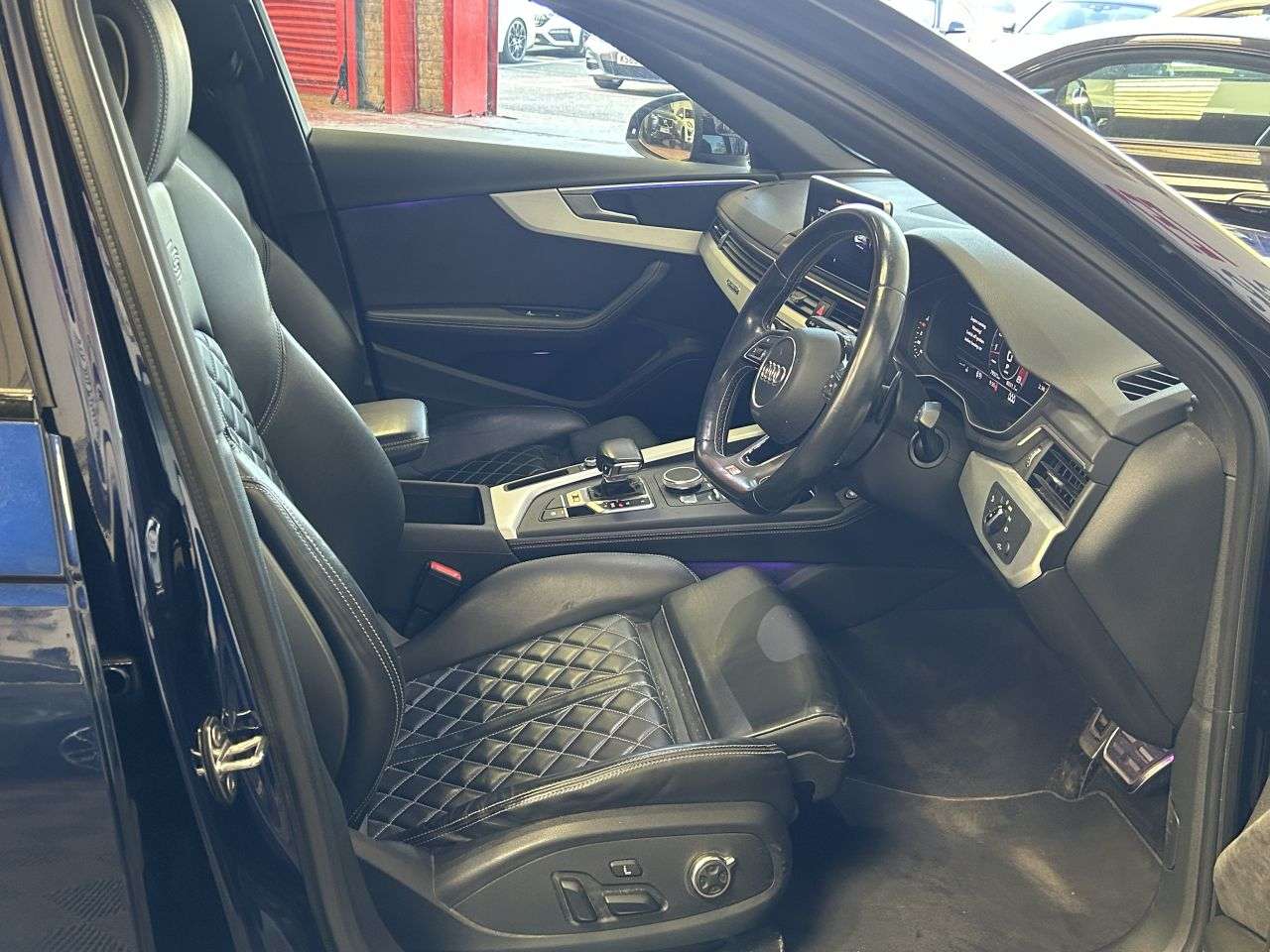 2017 AUDI S4 2017 AUDI S4