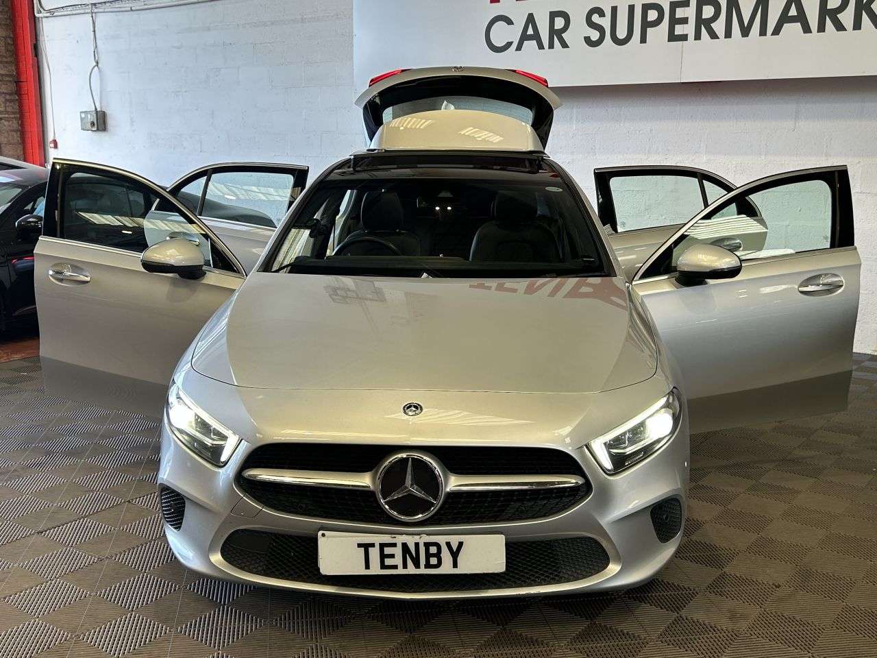 2019 MERCEDES-BENZ A CLASS 2019 MERCEDES-BENZ A CLASS