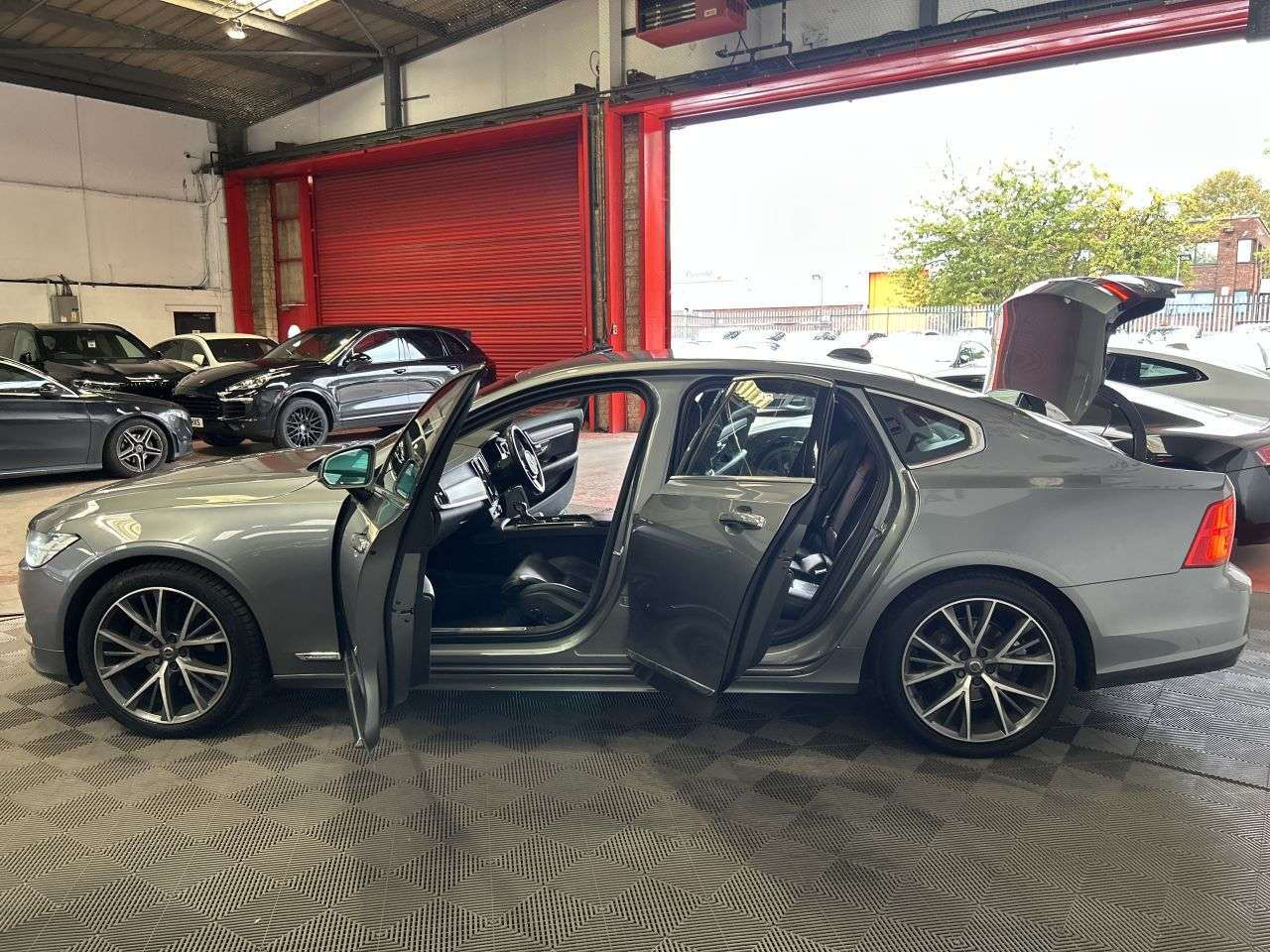 2020 VOLVO S90 2020 VOLVO S90