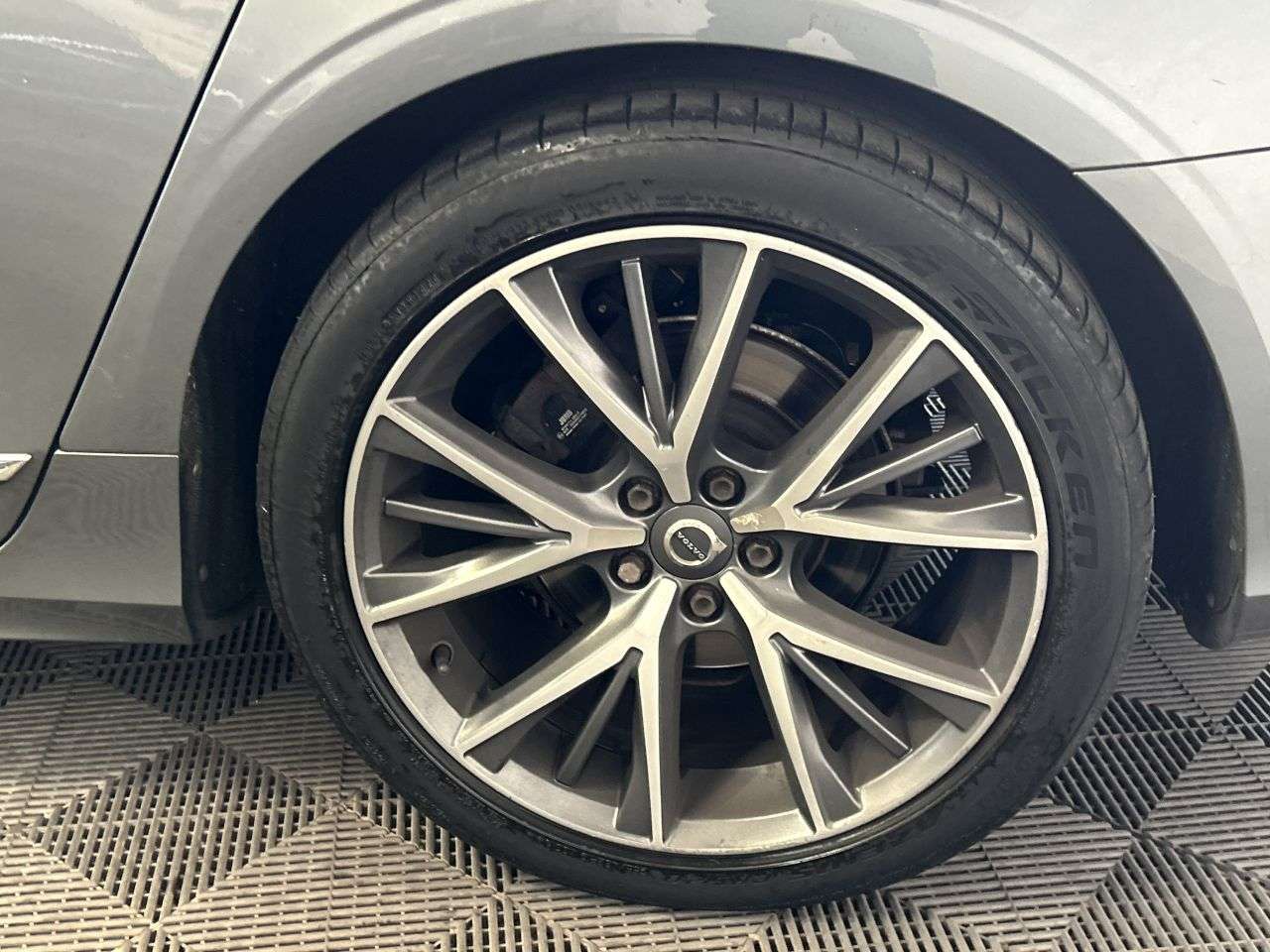 2020 VOLVO S90 2020 VOLVO S90