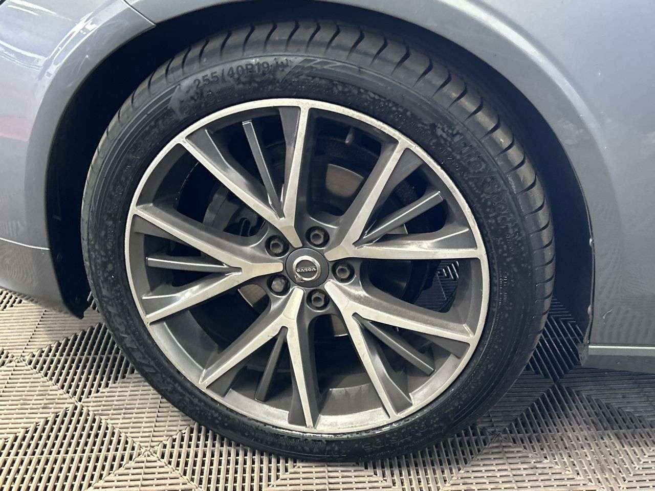 2020 VOLVO S90 2020 VOLVO S90
